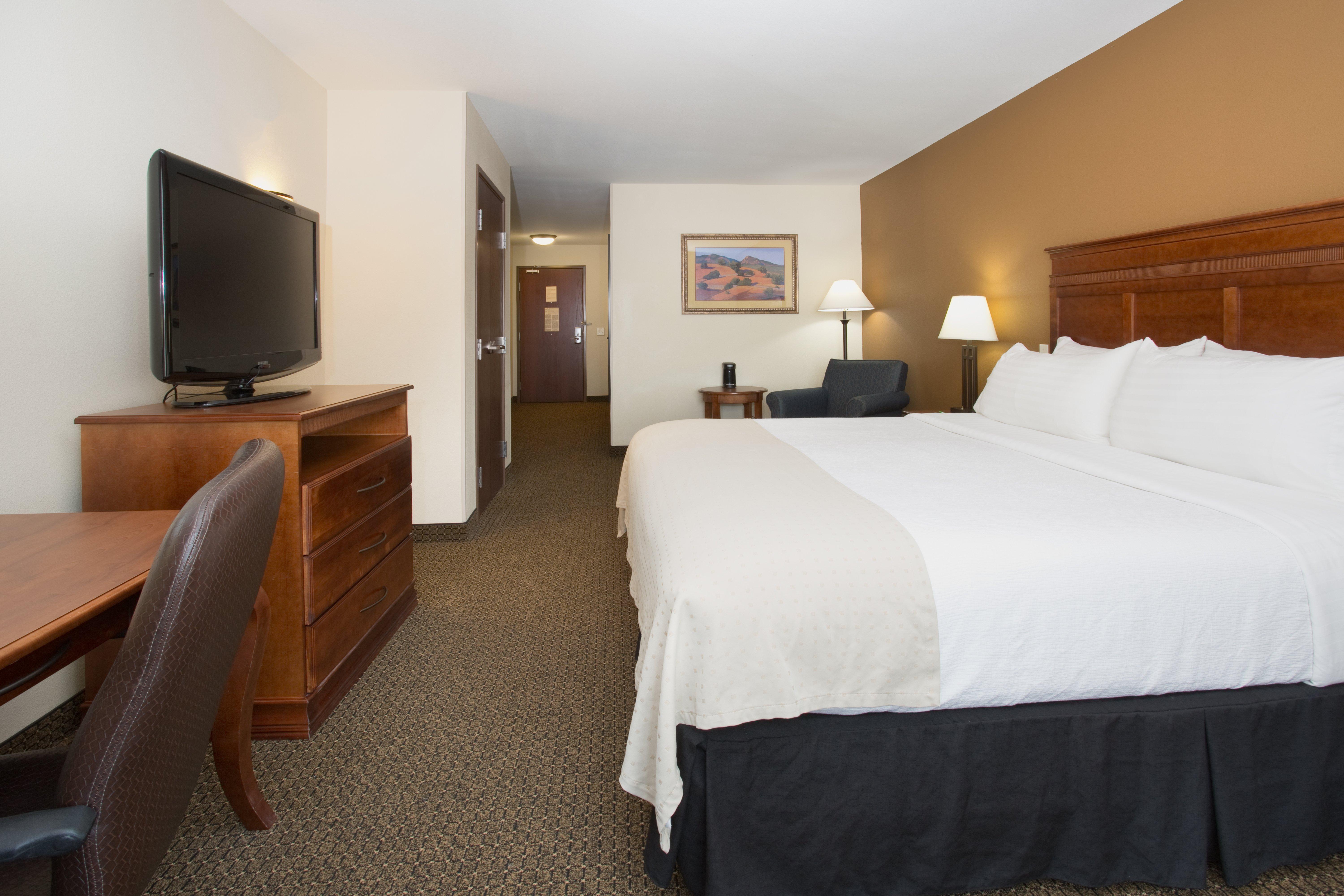Holiday Inn Express & Suites Trinidad By Ihg Eksteriør billede