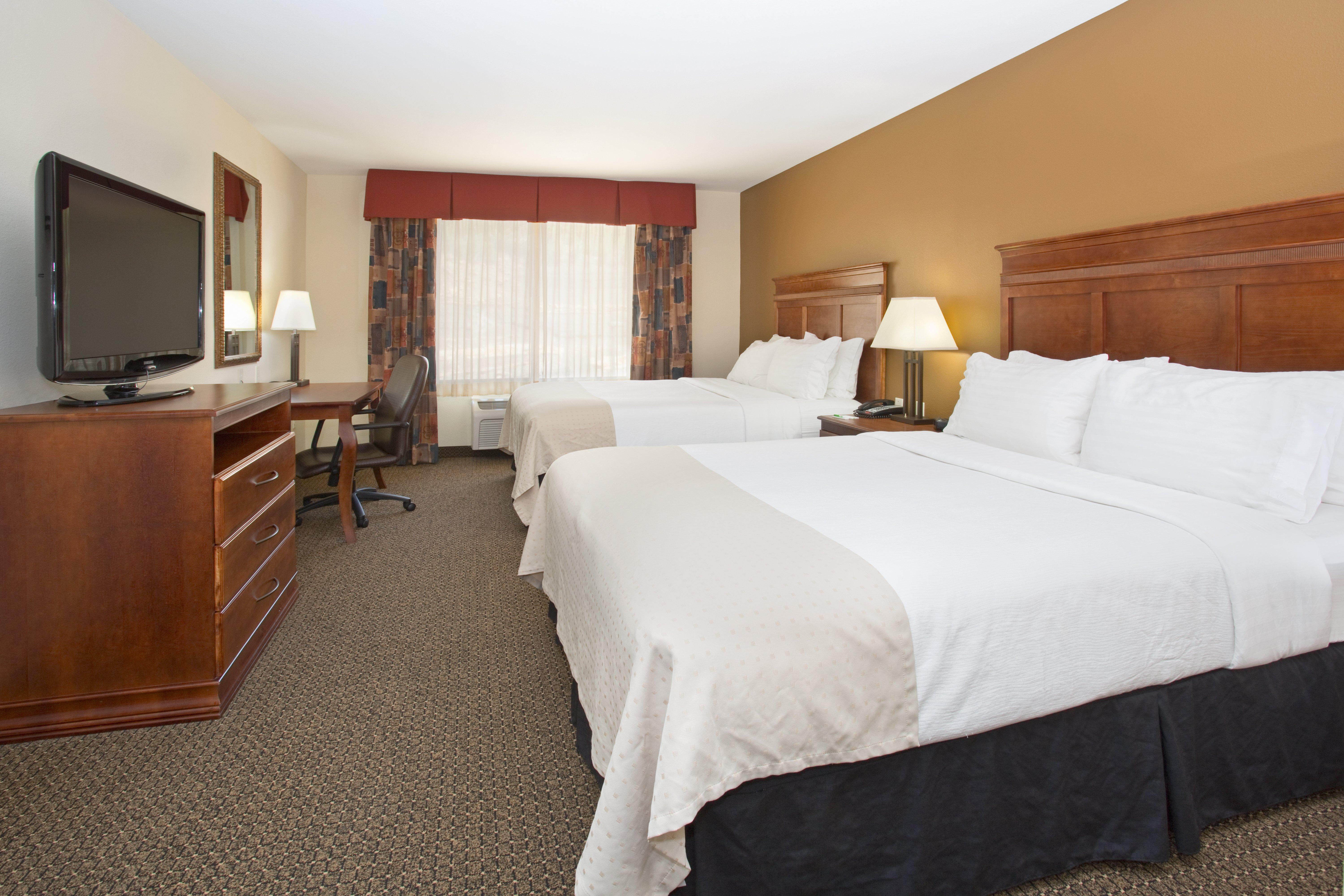 Holiday Inn Express & Suites Trinidad By Ihg Eksteriør billede