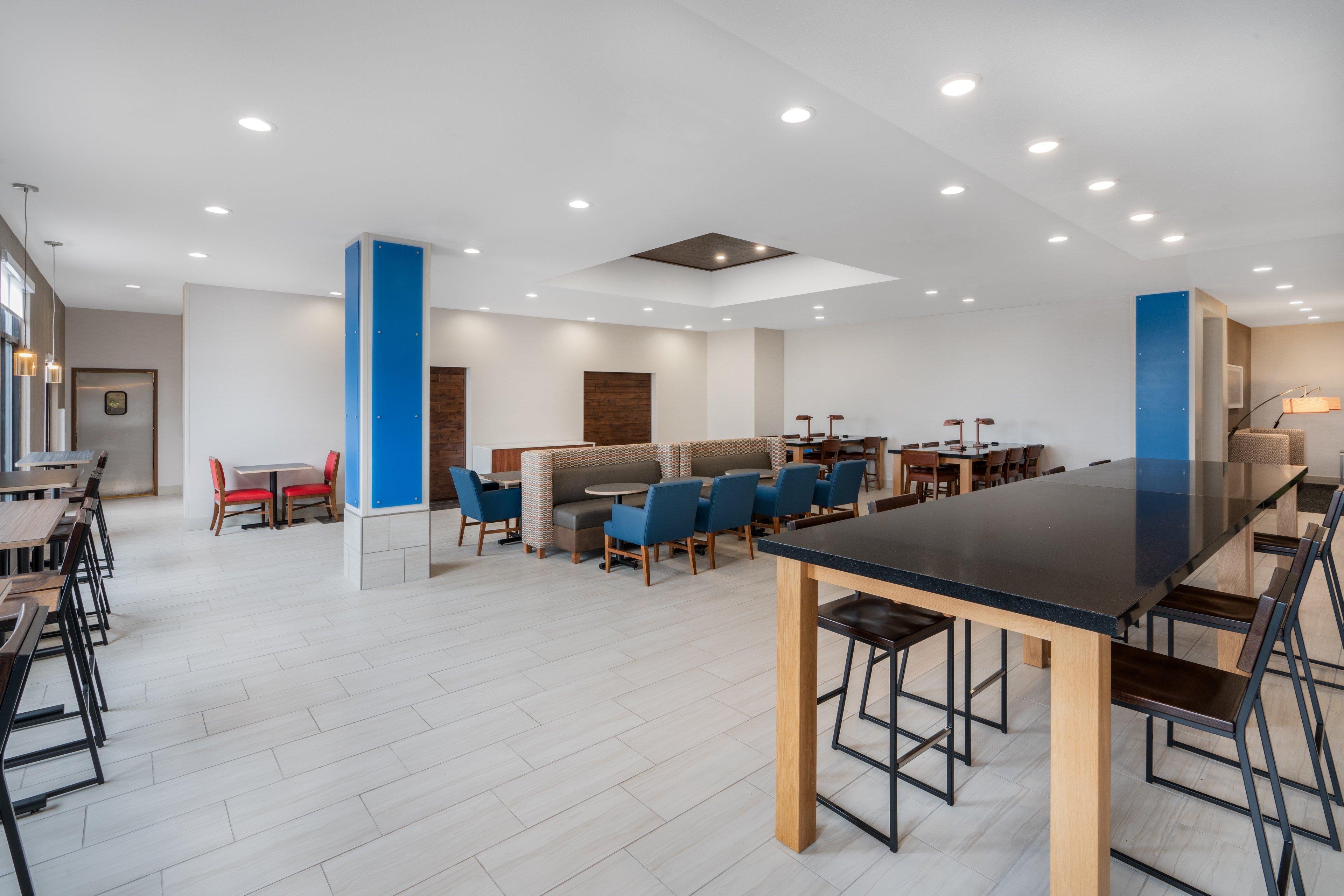 Holiday Inn Express & Suites Trinidad By Ihg Eksteriør billede