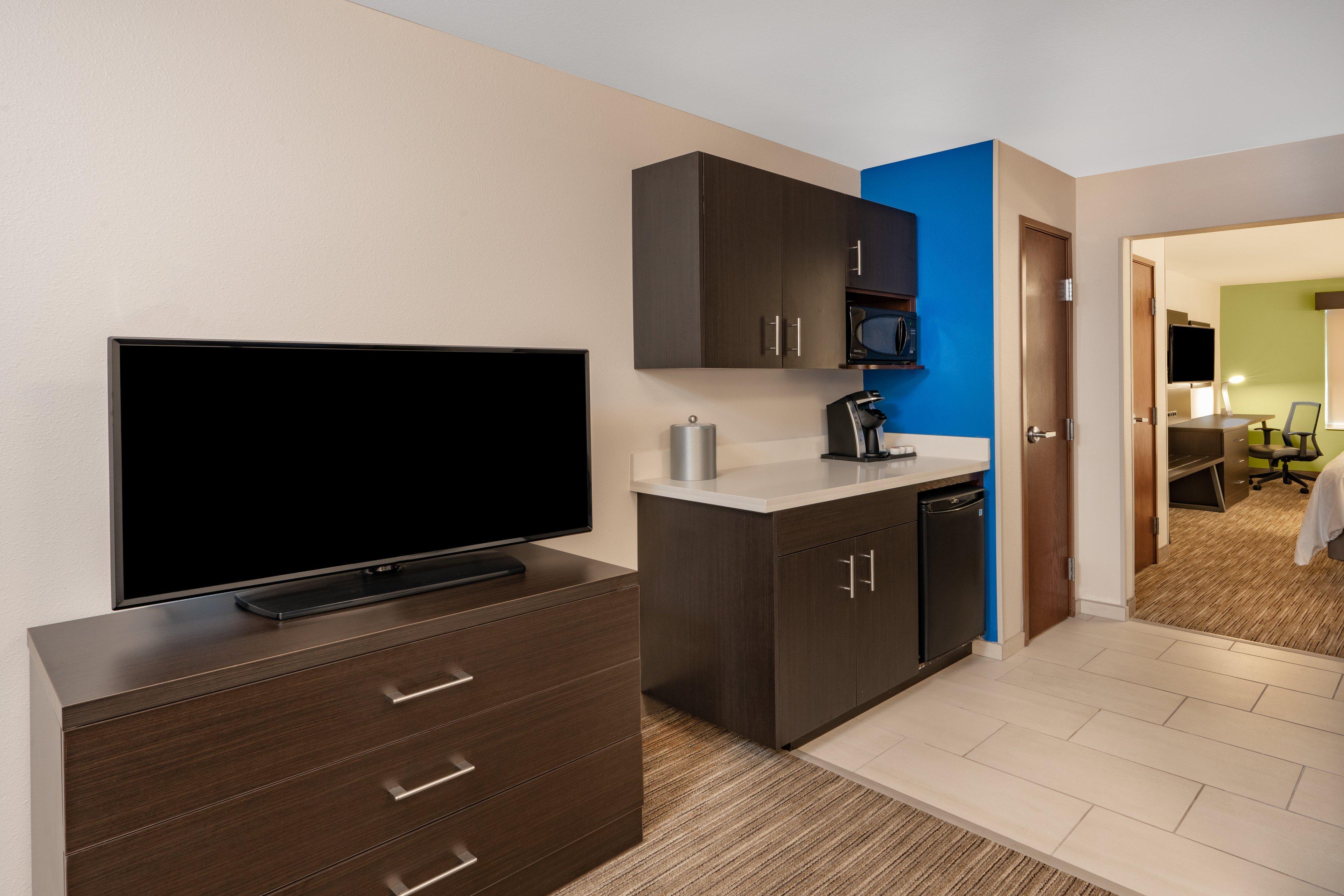 Holiday Inn Express & Suites Trinidad By Ihg Eksteriør billede