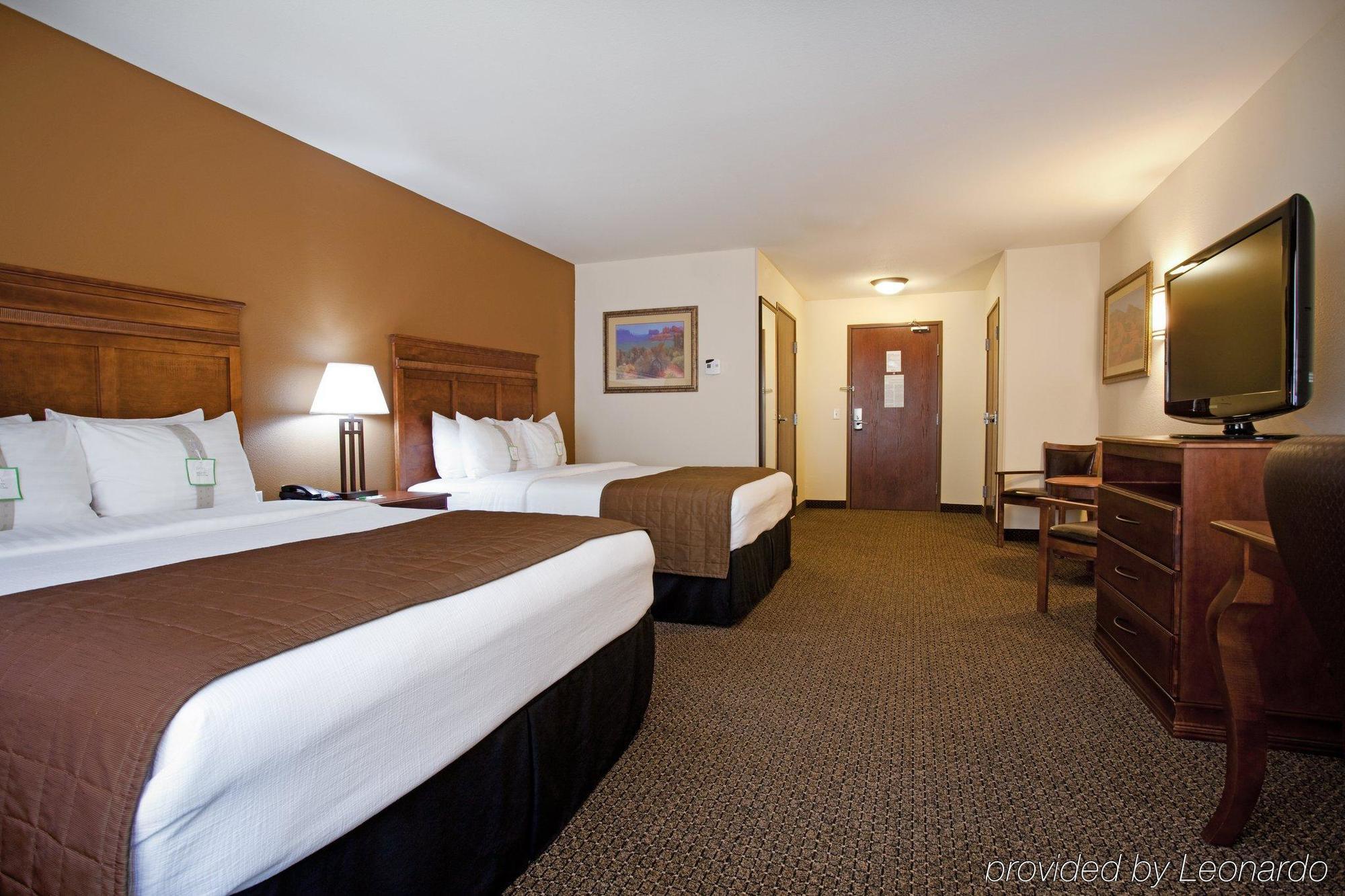 Holiday Inn Express & Suites Trinidad By Ihg Eksteriør billede